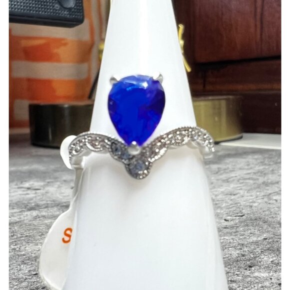 Ring Bomb Party Ring, size 6, Blue gemstone silver color band CZ looking mini st - Picture 1 of 5